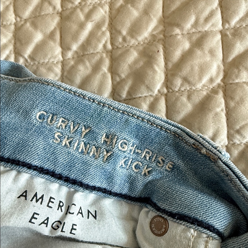 American Eagle Curvy 12S High Waisted Skinny Kick Jeans - Picture 3 of 7
